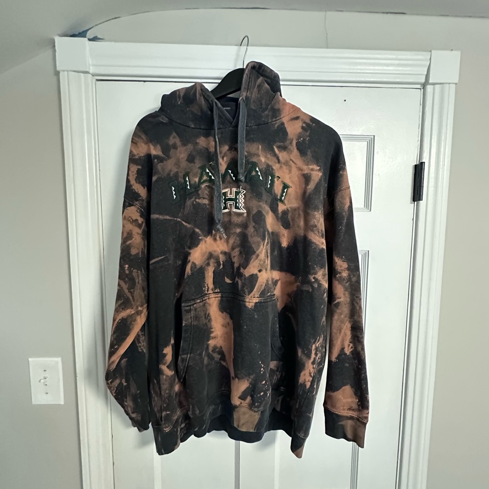 University of Hawaii Tie-Dye Hoodie
